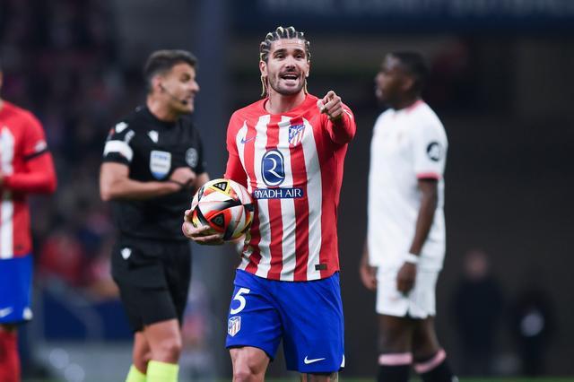 麦克阿瑟FCVS惠灵顿凤凰直播惠灵顿凤凰2-1麦克阿瑟FC，巴巴罗塞斯独中两元