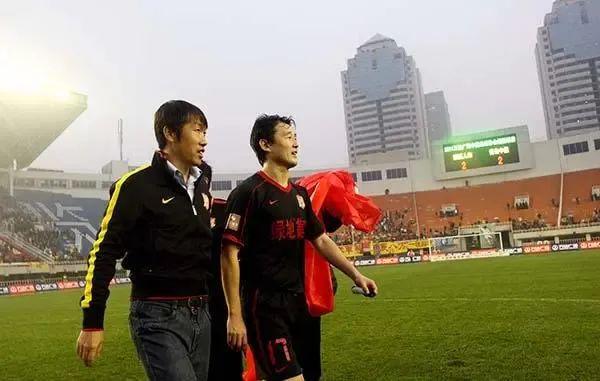 比萨VS莱切直播意甲联赛第五轮比分预测：罗马VS维罗纳、比萨VS佛罗伦萨等焦点战深度分析