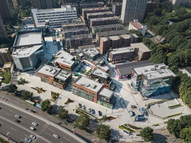 罗马VS佛罗伦萨直播勒沃库森VS罗马，阿尔克马尔VS西汉姆联，巴塞尔VS佛罗伦萨